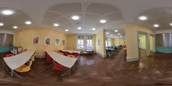 Play 'VR 360° - Helmholtz Gymnasium 3d Tour