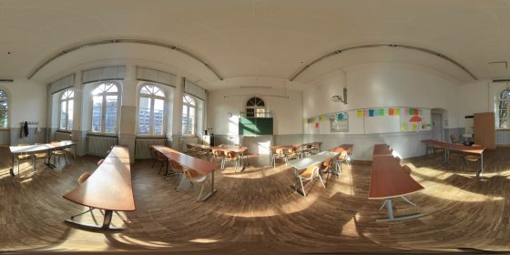 Play 'VR 360° - Helmholtz Gymnasium 3d Tour