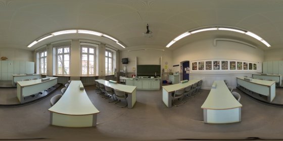 Play 'VR 360° - Helmholtz Gymnasium 3d Tour