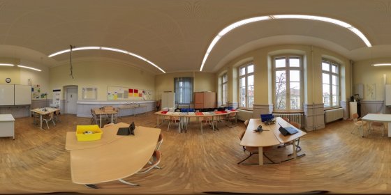 Play 'VR 360° - Helmholtz Gymnasium 3d Tour