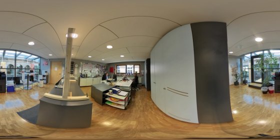 Play 'VR 360° - Helmholtz Gymnasium 3d Tour