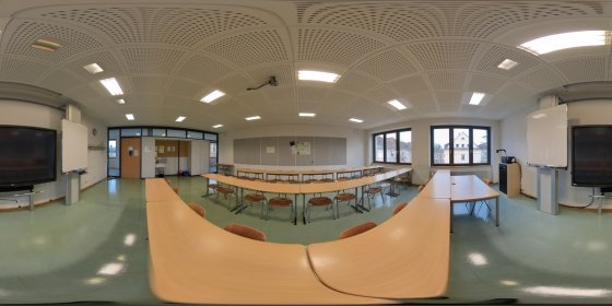 Play 'VR 360° - Helmholtz Gymnasium 3d Tour