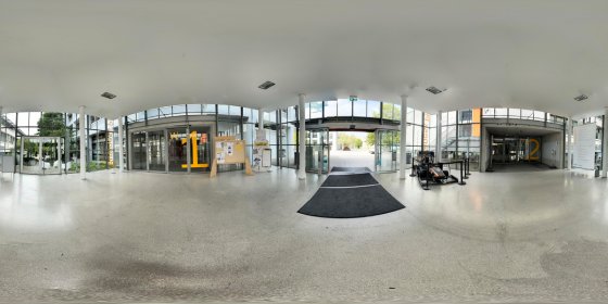 Play 'VR 360° - 360 Campus Tour