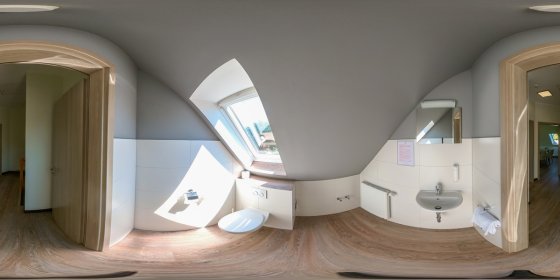 Play 'VR 360° - großes Familienzimmer
