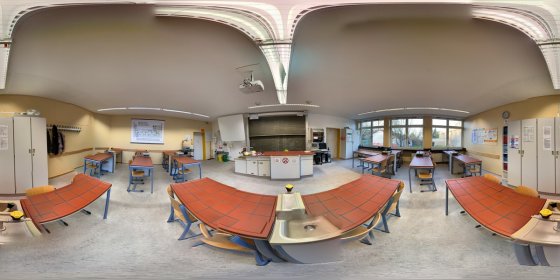 Play 'VR 360° - Digitaler Rundgang als Tag der offenen Tür des Clara-Sc