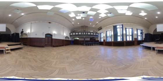 Play 'VR 360° - Rundgang durch die Ernestinenschule