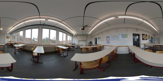 Play 'VR 360° - Rundgang durch die Ernestinenschule