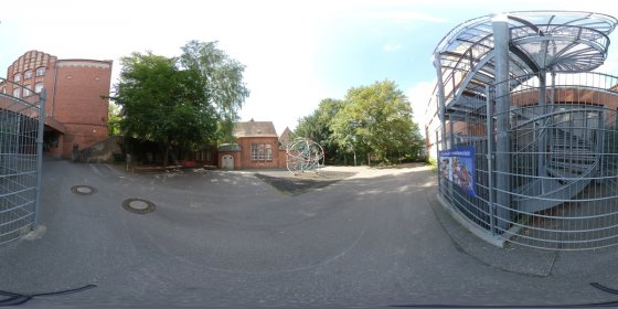 Play 'VR 360° - Rundgang durch die Ernestinenschule