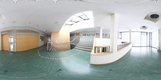 Play 'VR 360° - GymSchoe