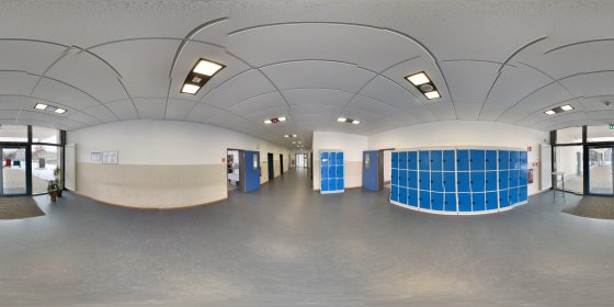 Play 'VR 360° - Virtueller Schulrundgang