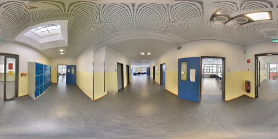 Play 'VR 360° - Virtueller Schulrundgang