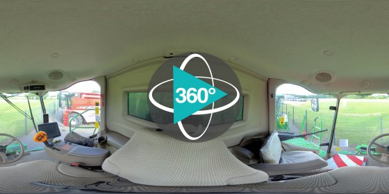 Play 'VR 360° - John Deere S 680 i Allrad