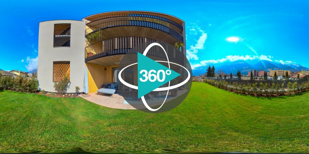Play 'VR 360° - Adler Living - Maxi und Sara