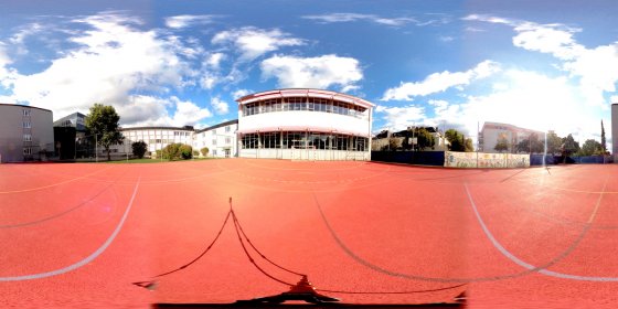 Play 'VR 360° - Virtuelle Tour durch das Ingeborg Bachmann Gymnasium