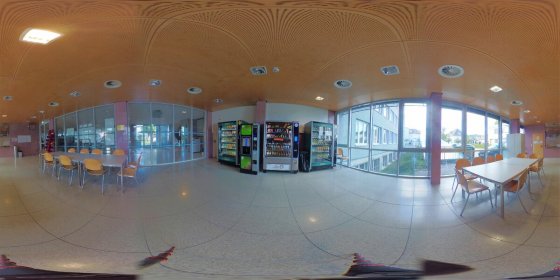 Play 'VR 360° - Virtuelle Tour durch das Ingeborg Bachmann Gymnasium