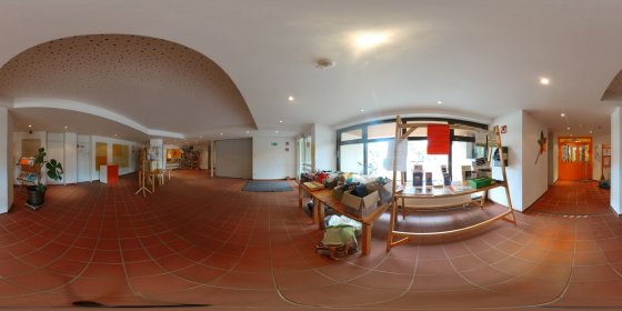 Play 'VR 360° - Integratives Montessori Haus für Kinder St. Heinrich, F