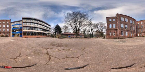 Play 'VR 360° - Gymnasium Ottweiler - Neubau