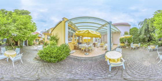 Play 'VR 360° - Cafe Rall in Viernheim