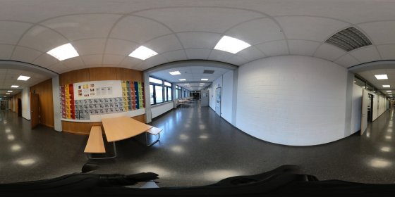 Play 'VR 360° - Rundgang durch das Hölderlin-Gymnasium