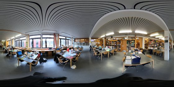 Play 'VR 360° - Rundgang durch das Hölderlin-Gymnasium