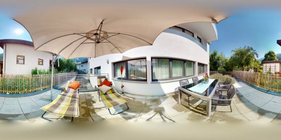 Play 'VR 360° - ApartLandeck-City