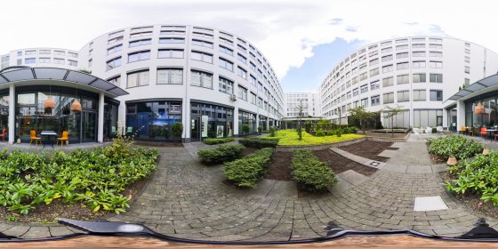 Play 'VR 360° - Dauphin_Offenbach