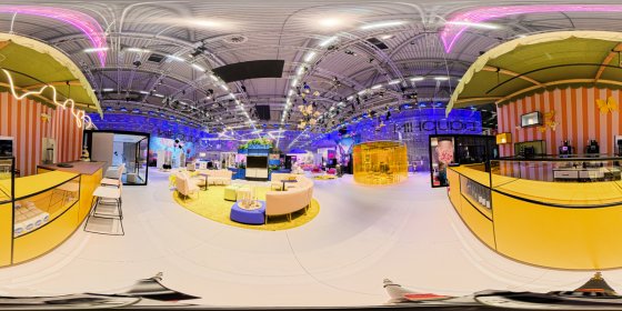 Play 'VR 360° - Dauphin WonderWorld Orgatec