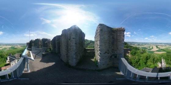 Play 'VR 360° - Ruine Schaunburg