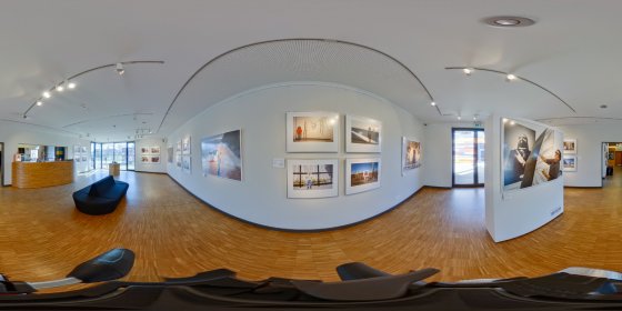 Play 'VR 360° - Ausstellung Stefan Falke 