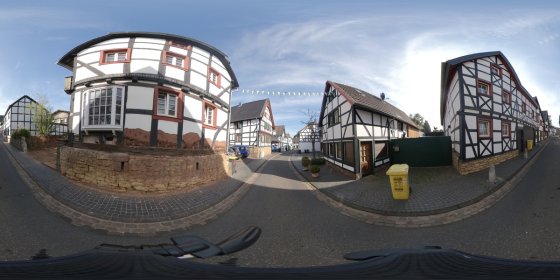 Play 'VR 360° - Historischer Stadtkern Kommern