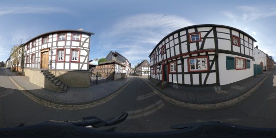 Play 'VR 360° - Historischer Stadtkern Kommern