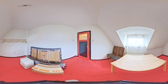 Play 'VR 360° - Hannover-Herrenhausen 4-Zimmerwohnung mit Gartenanteil