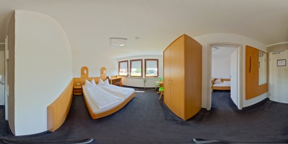 Play 'VR 360° - Hotel Strandräuber