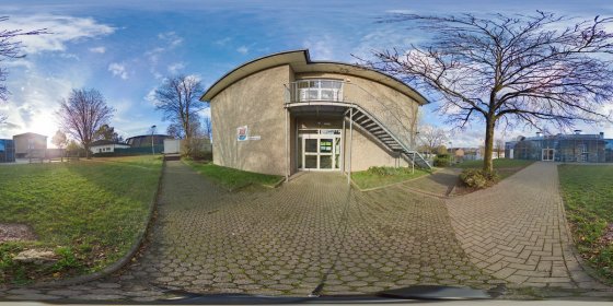 Play 'VR 360° - Virtueller Rundgang Hanseschule Attendorn