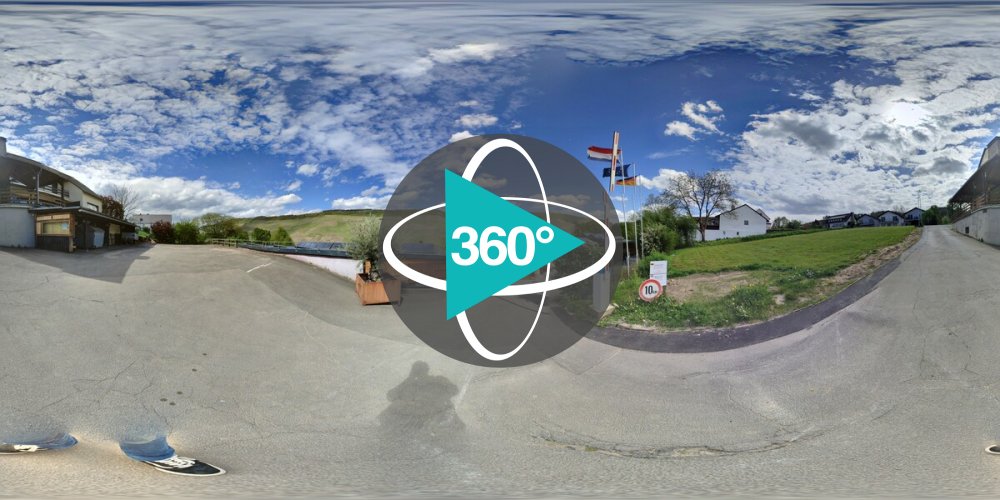 Play 'VR 360° - 3D-Rundgang Campingplatz