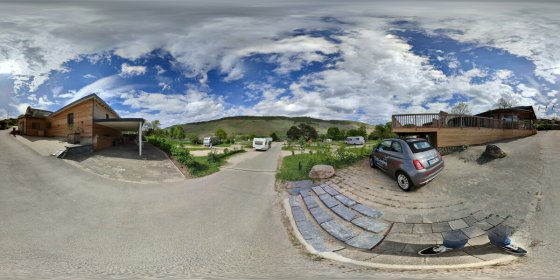 Play 'VR 360° - 3D-Rundgang Campingplatz