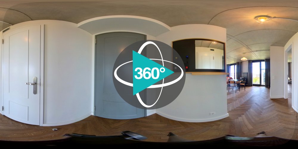 Play 'VR 360° - TH_MW_FirSuperiorBalcony