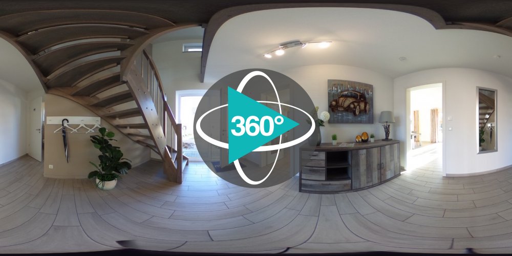 360° - Living