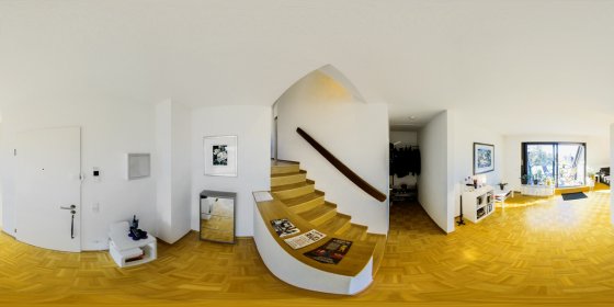 Play 'VR 360° - Split Level Wohnung in Düsseldorf