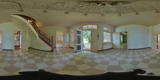 Play 'VR 360° - Das besondere Juwel - Gutshaus mit Geschichte in Neuhau