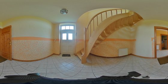 Play 'VR 360° - Das besondere Juwel - Gutshaus mit Geschichte in Neuhau