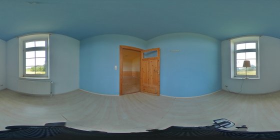 Play 'VR 360° - Das besondere Juwel - Gutshaus mit Geschichte in Neuhau