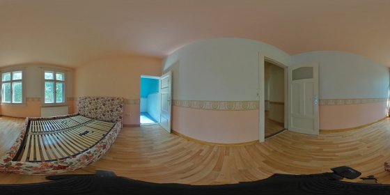 Play 'VR 360° - Das besondere Juwel - Gutshaus mit Geschichte in Neuhau