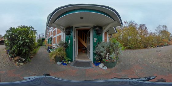 Play 'VR 360° - 2 Familienhaus/Doppelhaus in Otterndorf Süderwisch