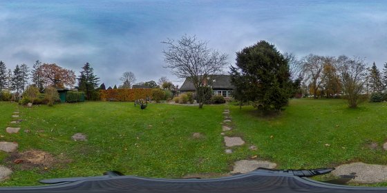 Play 'VR 360° - 2 Familienhaus/Doppelhaus in Otterndorf Süderwisch