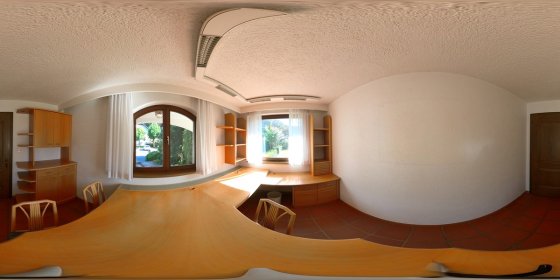 Play 'VR 360° - 6840_Littastrasse43