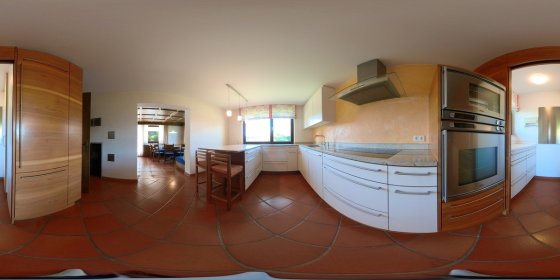 Play 'VR 360° - 6840_Littastrasse43