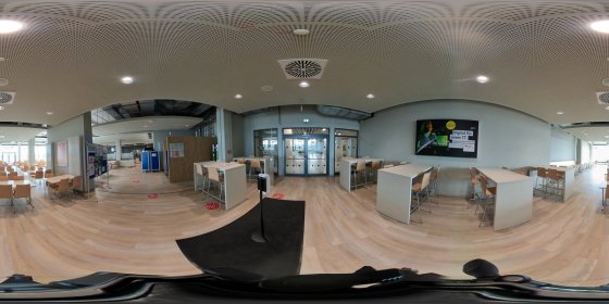 Play 'VR 360° - LEO AR