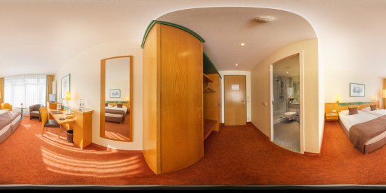 Play 'VR 360° - Parkhotel Rügen - 360°