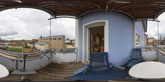 Play 'VR 360° - Apartment Fruehling